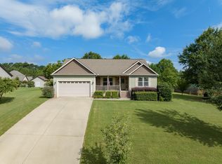 327 Saddlers Run, Chesnee, SC 29323
