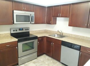107 Broadmeadow St APT 2, Marlborough, MA 01752