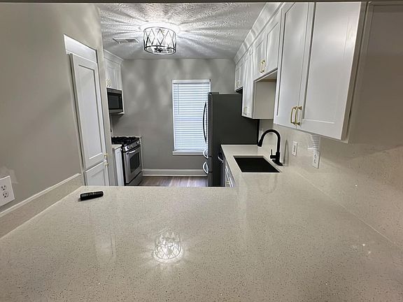 3rd image of 1807 Cumberland Valley Pl SE