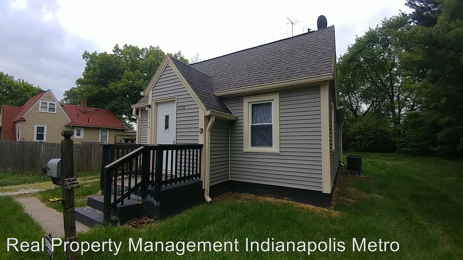 1720 N Alton Ave photo 1