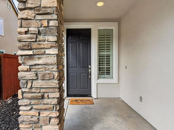 4th image of 9660 Sea Cliff Way