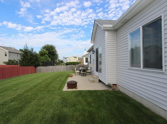 3rd image of 245 Verbena Ln