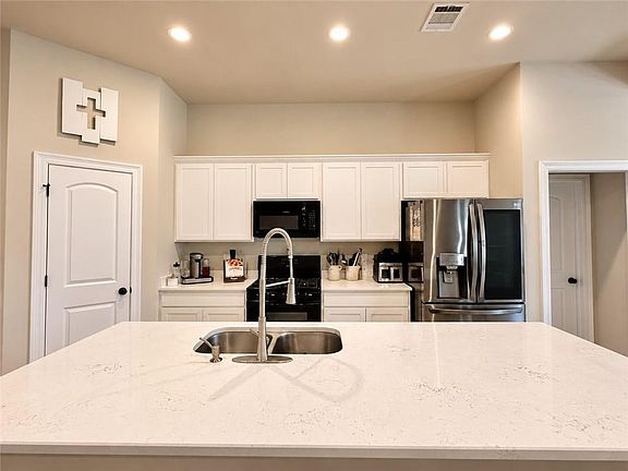 3rd image of 11268 Clover Knoll Dr