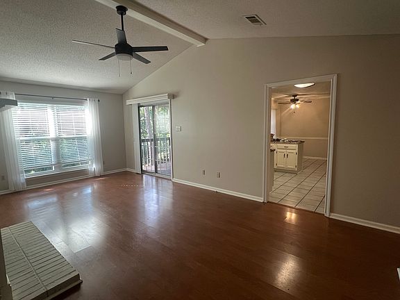 3rd image of 7015 Windsong Dr