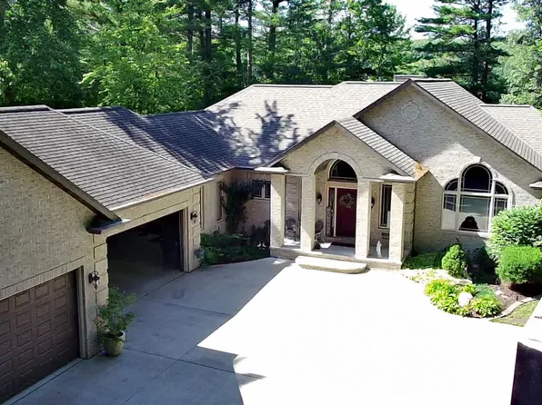 W2770 Setting Sun Rd, Keshena, WI 54135