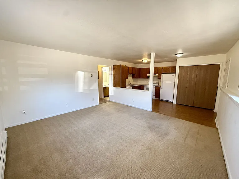 511 Peterson Dr — Photo 6