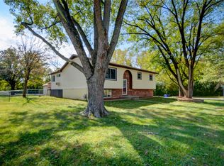 295 Dover Dr, Decatur, IL 62521