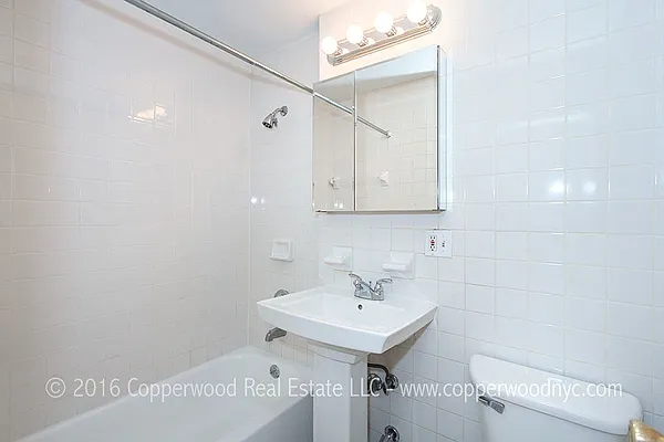 Rented by Copperwood Real Estate | media 29