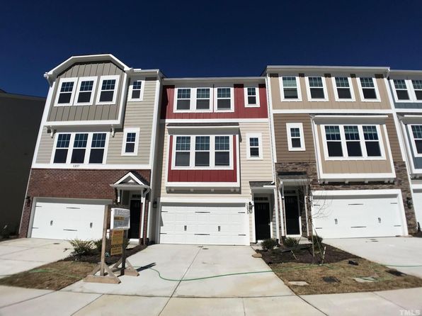 1239 Commack Dr