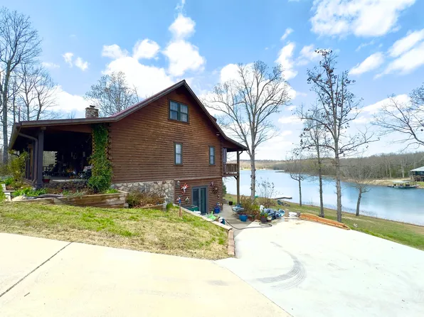 2308 Senate Dr, Horseshoe Bend, AR 72512