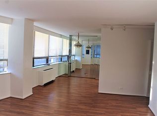 5701 N Sheridan Rd APT 11A, Chicago, IL