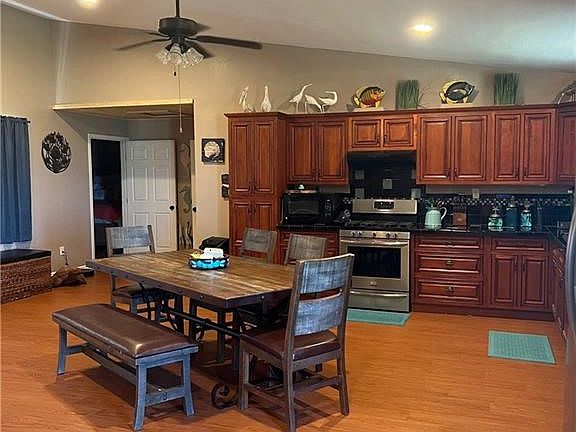 4th image of 3742 County Road 1177