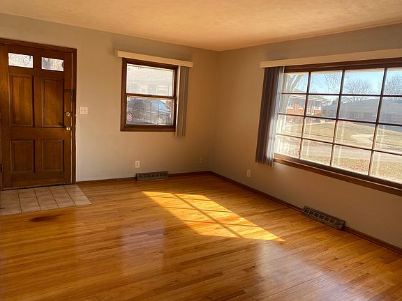 3rd image of 2404 Eggleston Ct #B
