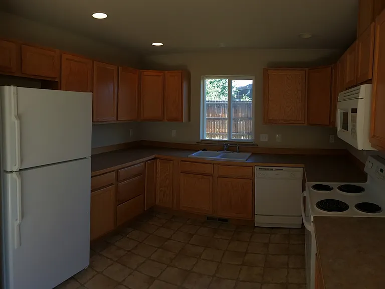 107 Annie Pl — Photo 5