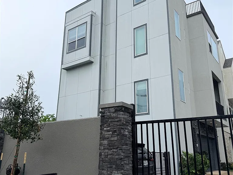 8409 Hempstead Rd #A — Photo 2
