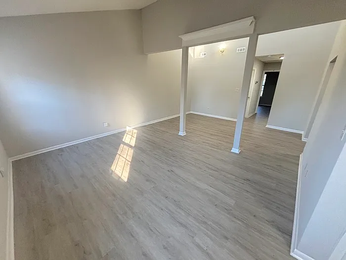 176 S Kentucky Ave — Photo 3