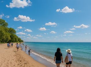 1918A Queen St E #1, Toronto, ON M4L 1H5