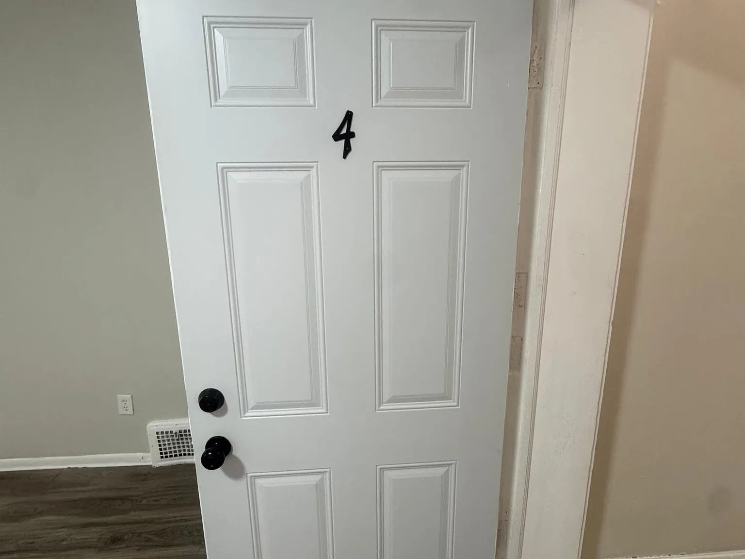 2 bed, $950 — Photo 4