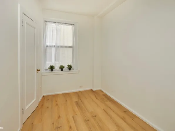 505 West End Avenue image 8 of 16