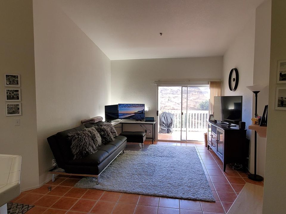 1st image of 675 Oak Run Trail # Third Floor