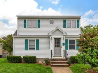 5 Longview Ter, Beverly, MA 01915
