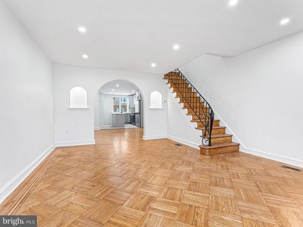 7951 Bayard St, Philadelphia, PA 19150
