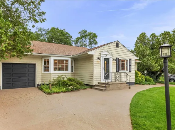 24 Balboa Drive, Kings Park, NY 11754