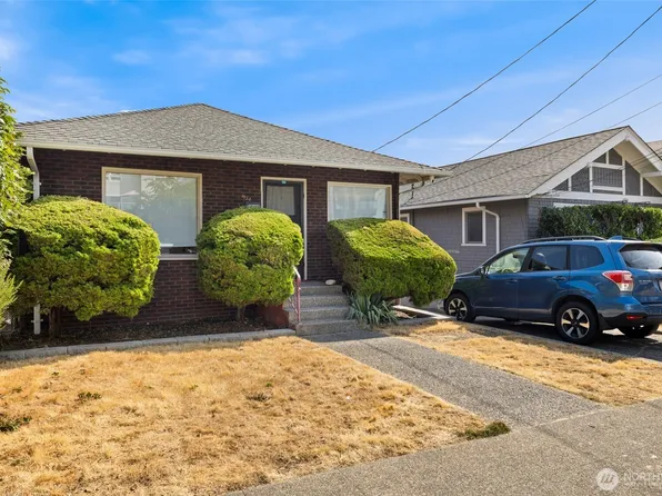 1726 Dexter Avenue N, Seattle, WA 98109