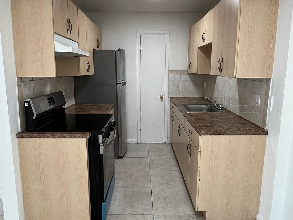 1333 S Dixie Hwy #213