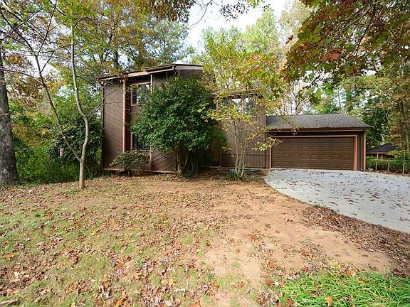 2nd image of 4325 Cove Island Dr NE
