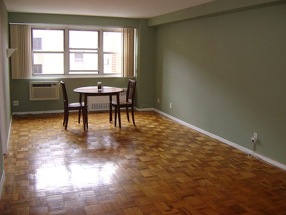 5th image of 33 Barker Ave APT 6A