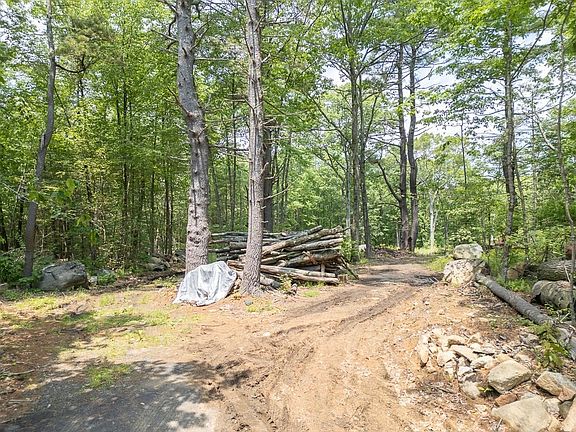 2nd image of 5 Seven Secret Lake Rd