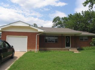 4204 SE Avondale Ln, Lawton, OK 73501