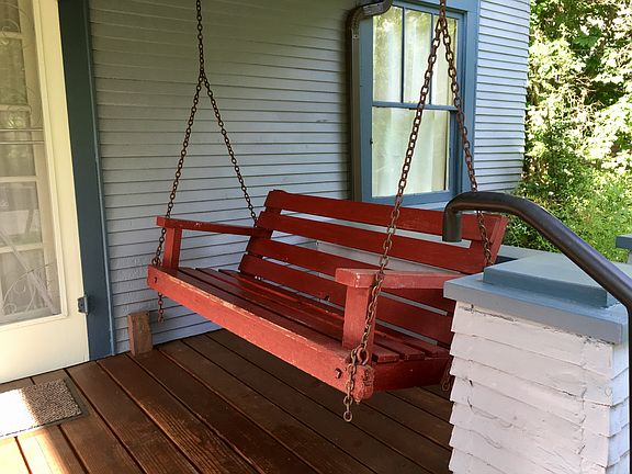 Front porch swing