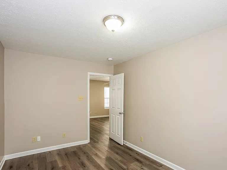 4226 Kellybrook Dr — Photo 14