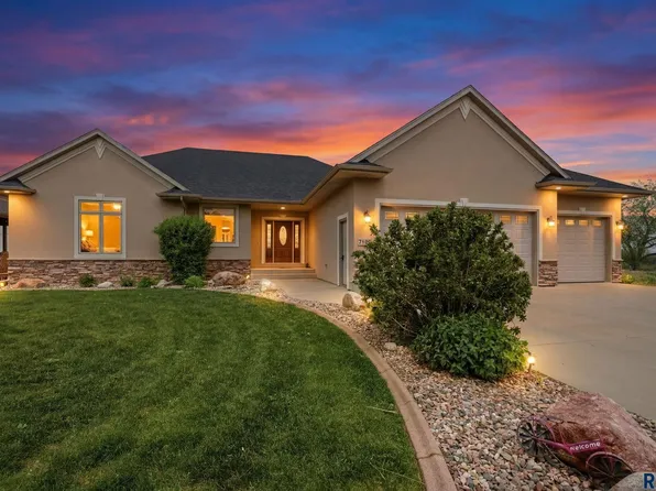 7404 W 15th St, Sioux Falls, SD 57106