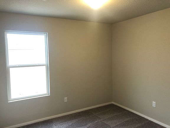 4th image of 602 W Pittsfield