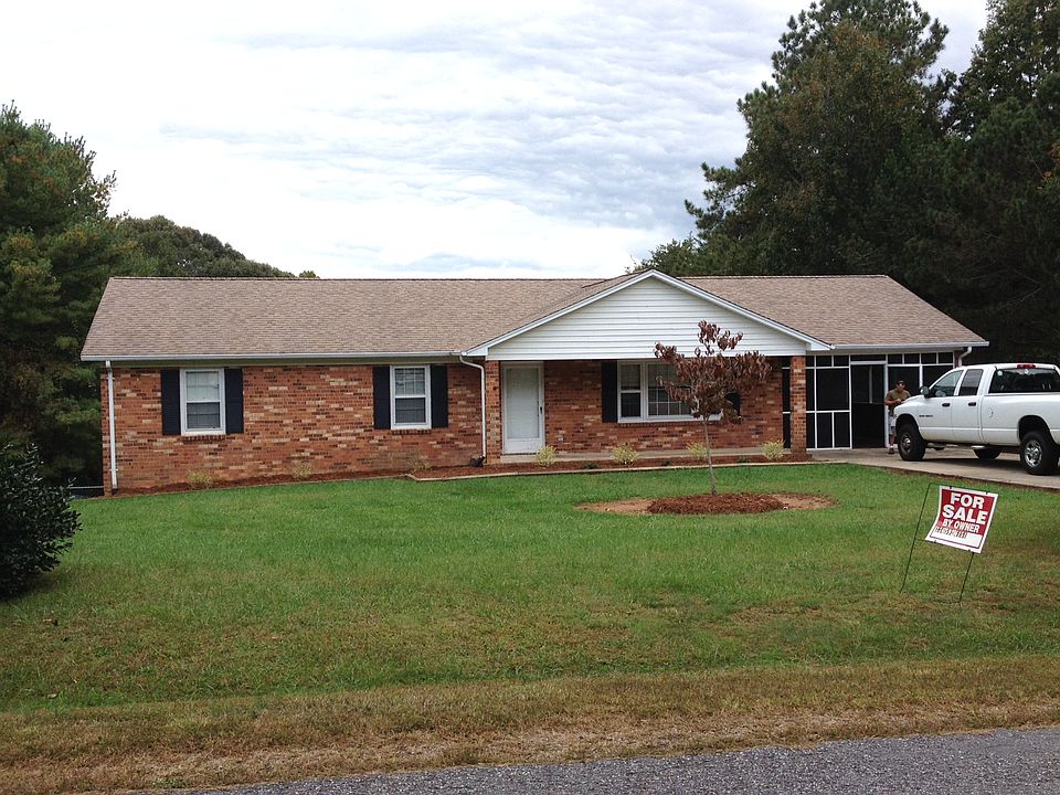 1st image of 1815 Rainbow Cir