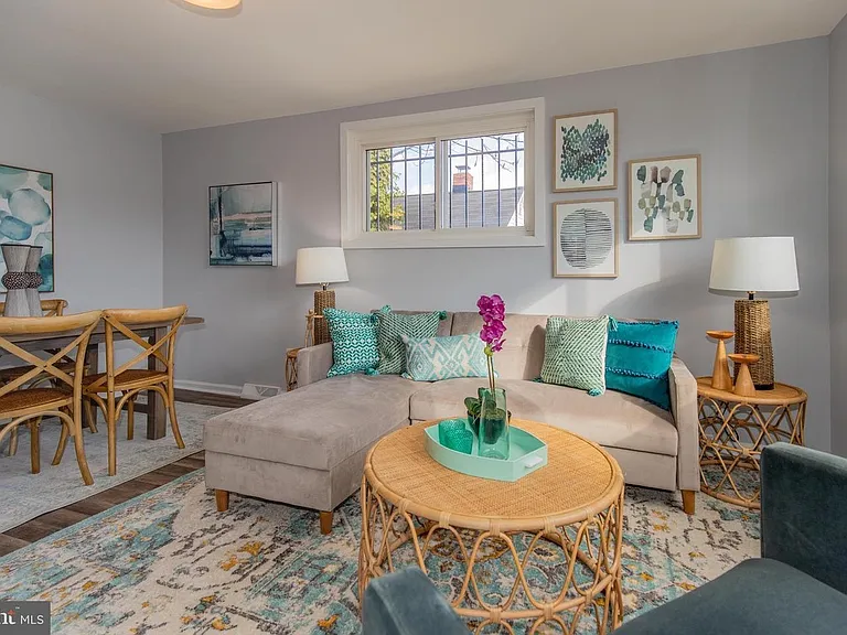 22 Chamber Ave — Photo 15