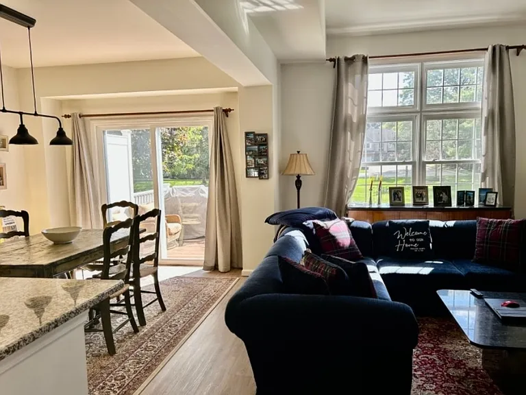 68 Kent Dr — Photo 6