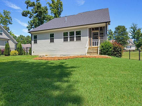4th image of 135 Anna Marie Way
