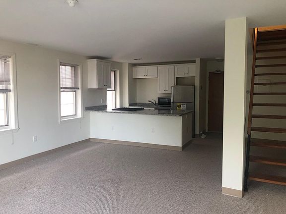 4th image of 19 Water St APT 4