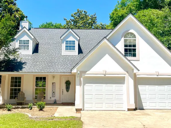 3309 N 2nd St, Ocean Springs, MS 39564