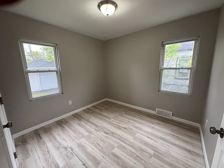 3525 Hickory St — Photo 16