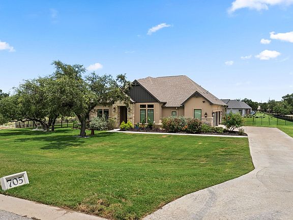 5th image of 705 Spicewood Trails Dr