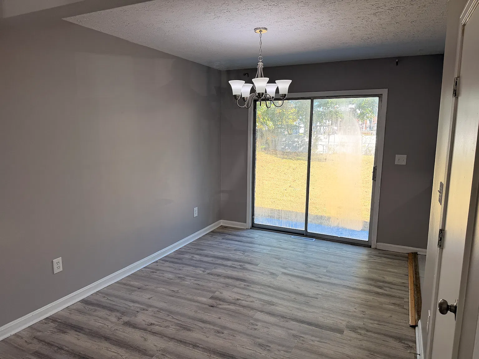 3 bed, 2854 sqft, $1,800 — Photo 3