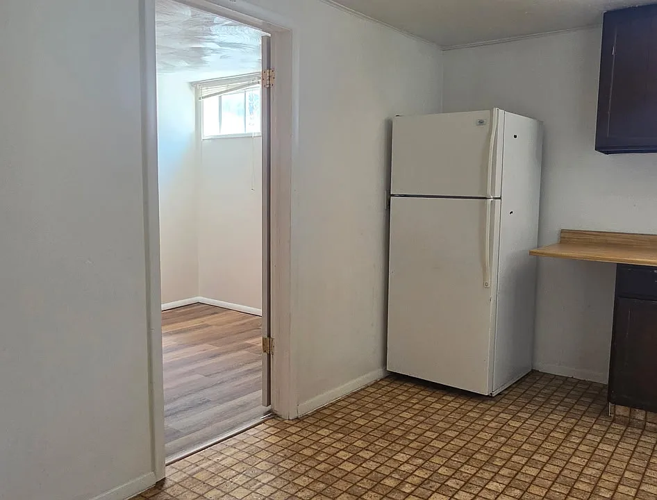 3010 Ammon Rd #3