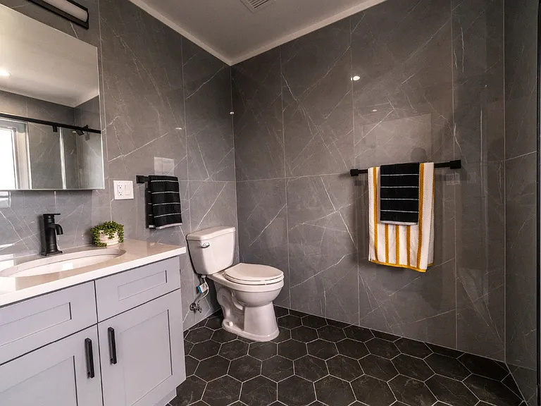 3745 Riverdale Ave #2 — Photo 6