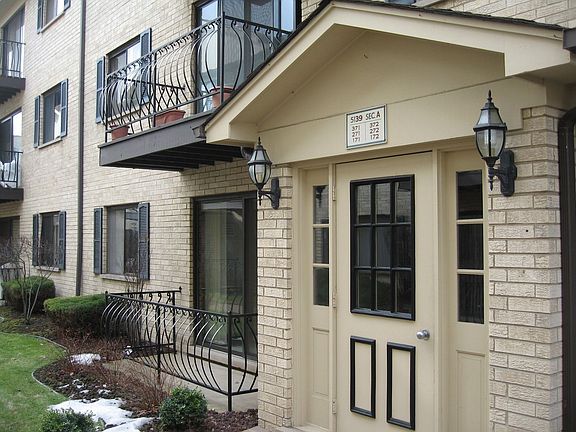 Unit Balcony
