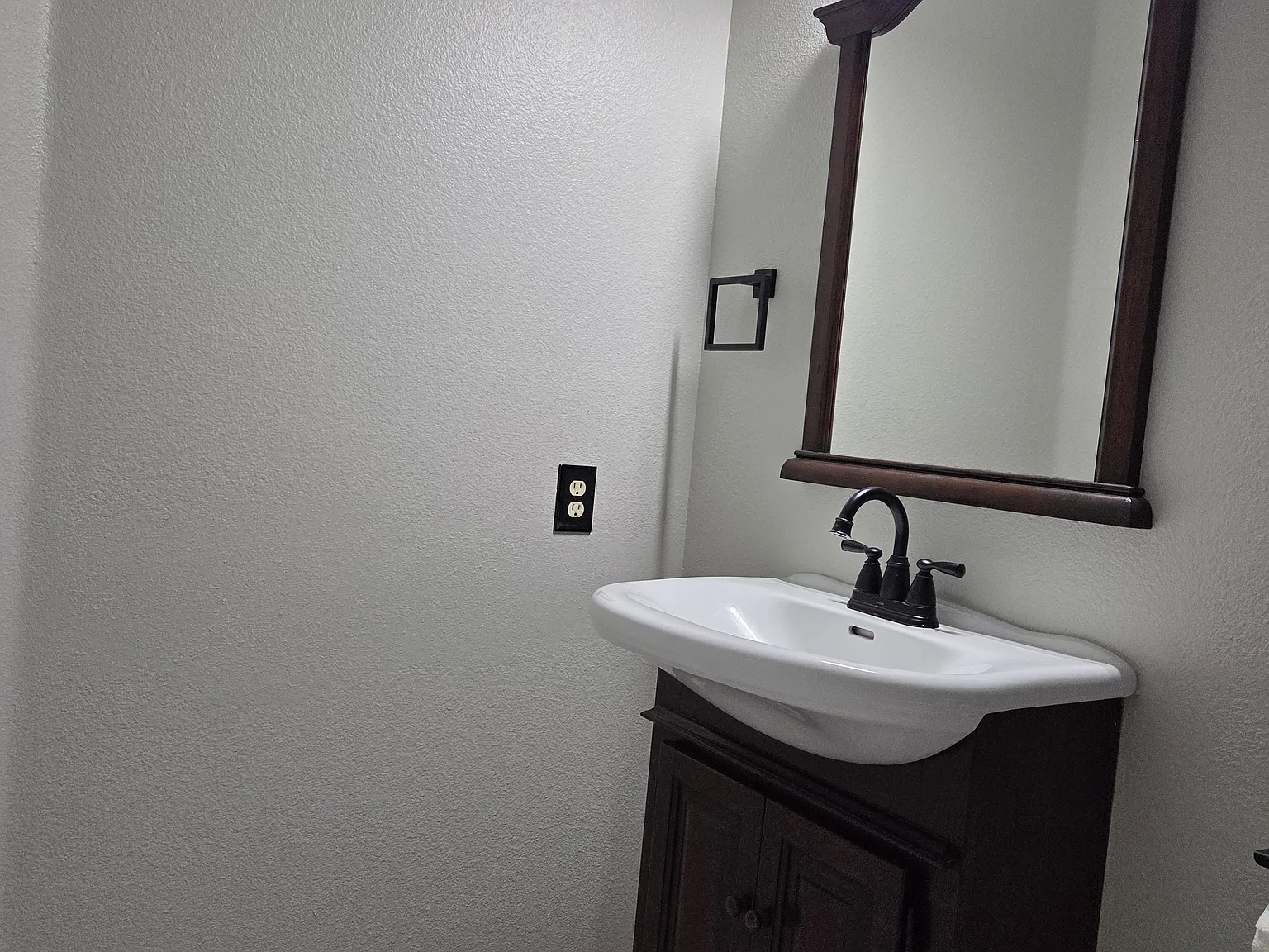 4 bed, 1440 sqft, $2,300 — Photo 3